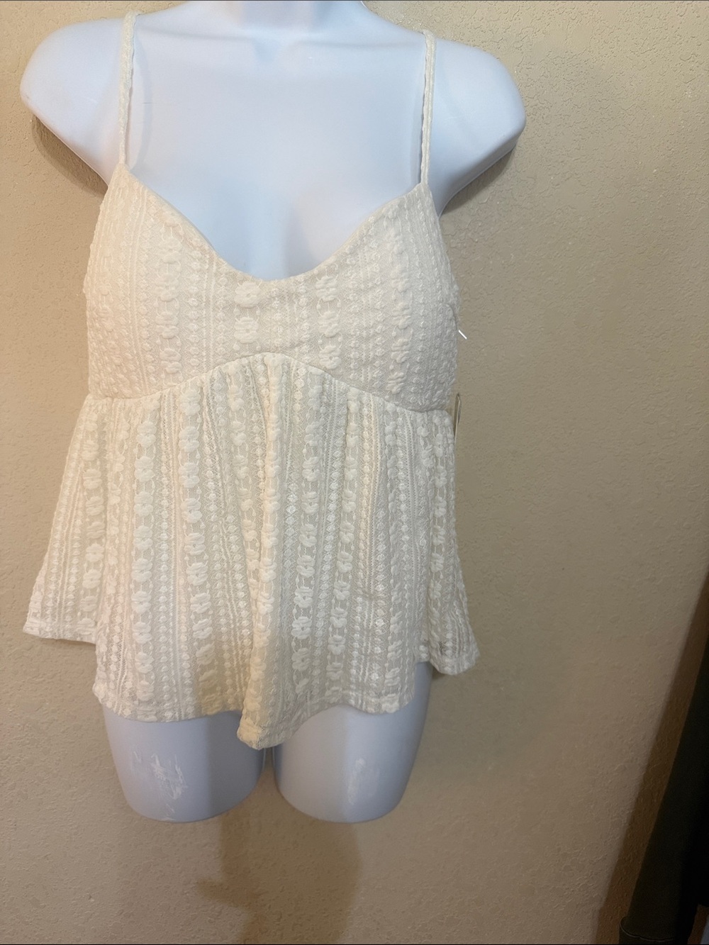 Derek Heart Cream Lace cream Peplum Camisole